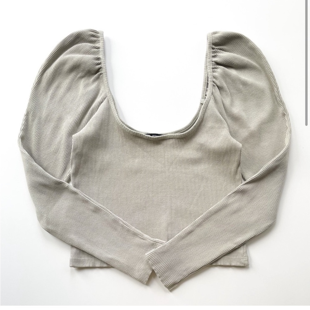 Zara Scoop Neck Puff Shoulder Crop